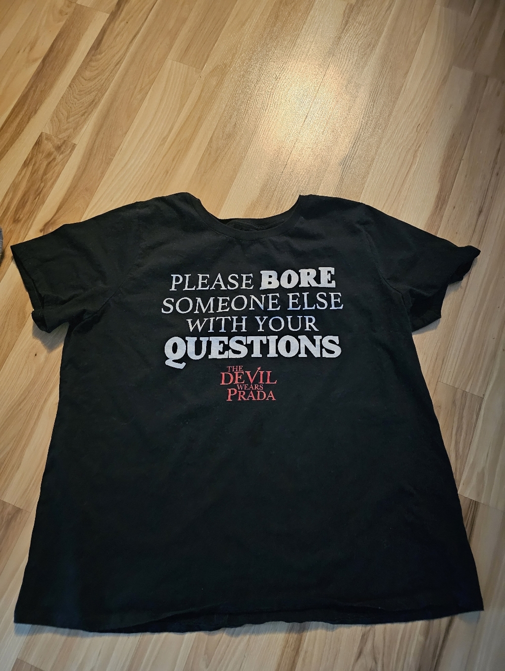 DEVIL WEARS PRADA tee - Picture 2 of 3
